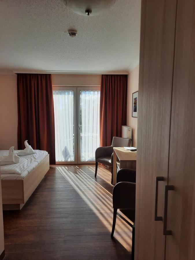 Hotel Karl'S Burg Kölpinsee Екстериор снимка