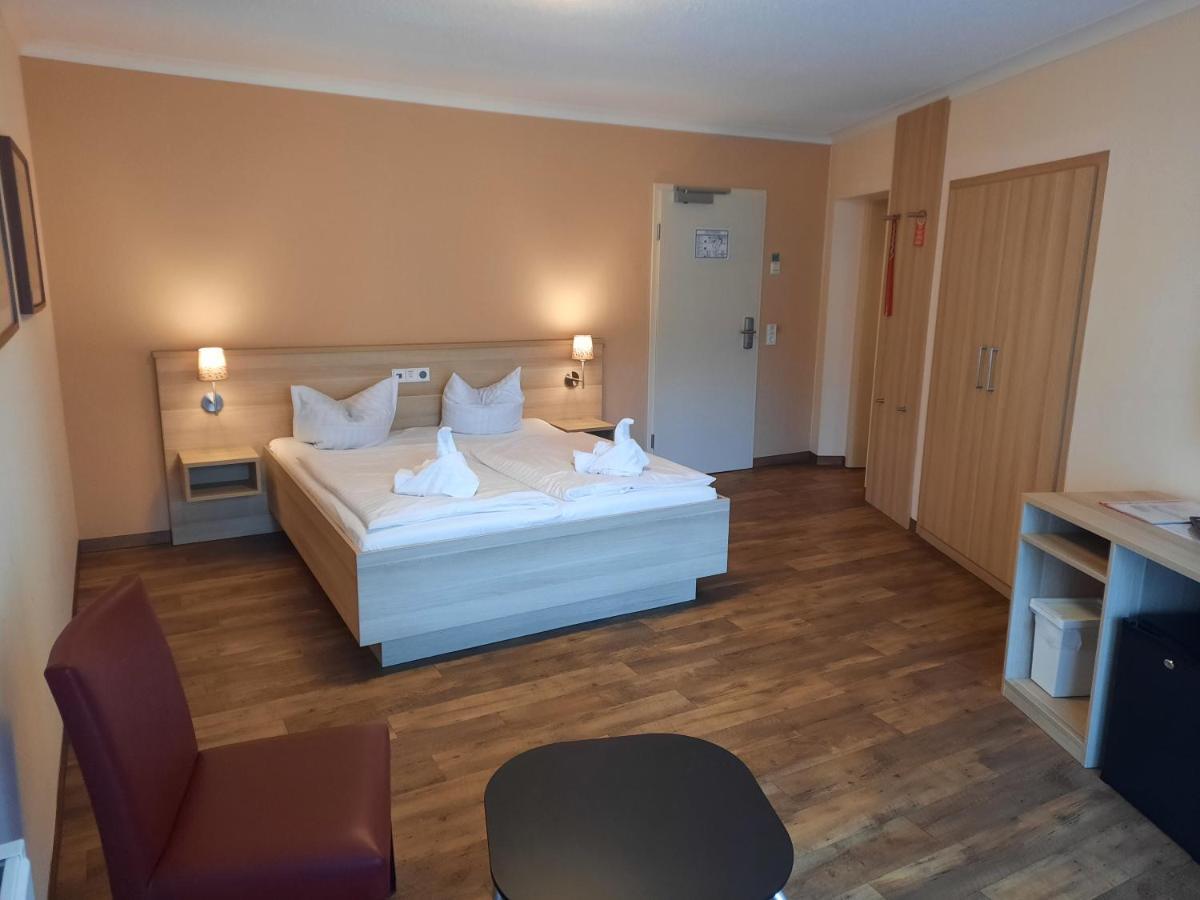 Hotel Karl'S Burg Kölpinsee Екстериор снимка