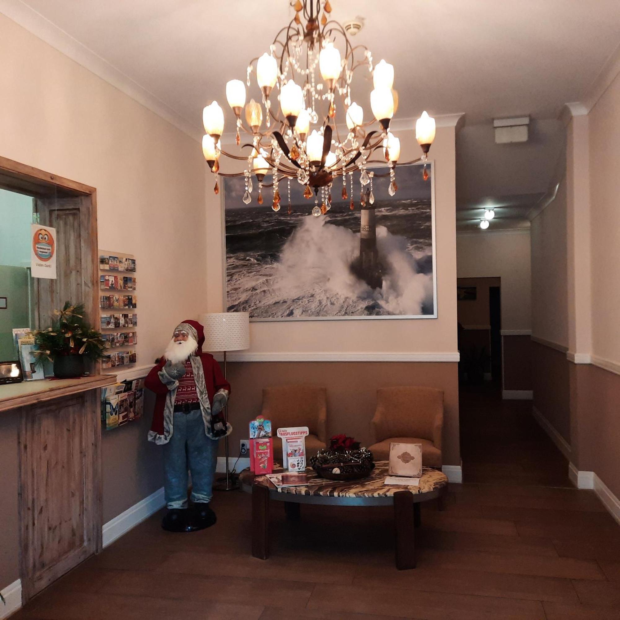Hotel Karl'S Burg Kölpinsee Екстериор снимка